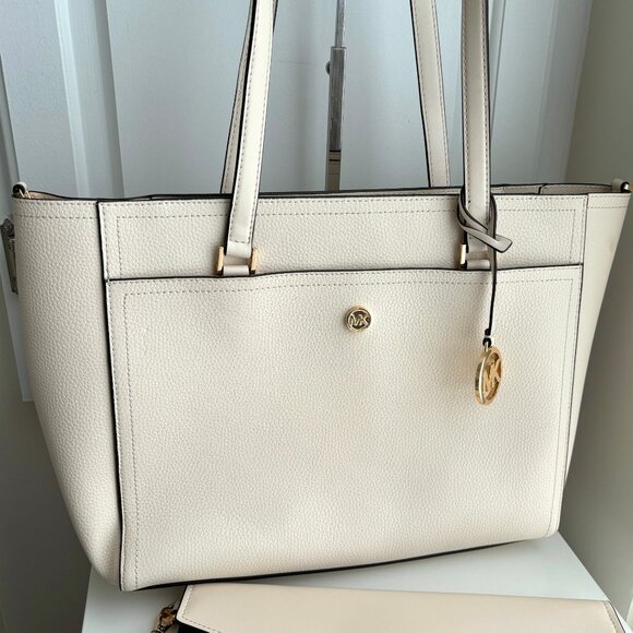 Brand New Michael Kors Tote Wallet Set Light Beige White - Picture 3 of 7